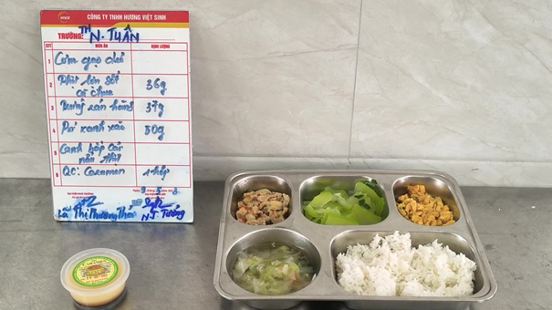 “Nhìn các con ăn ngon, đó là niềm vui của chúng tôi