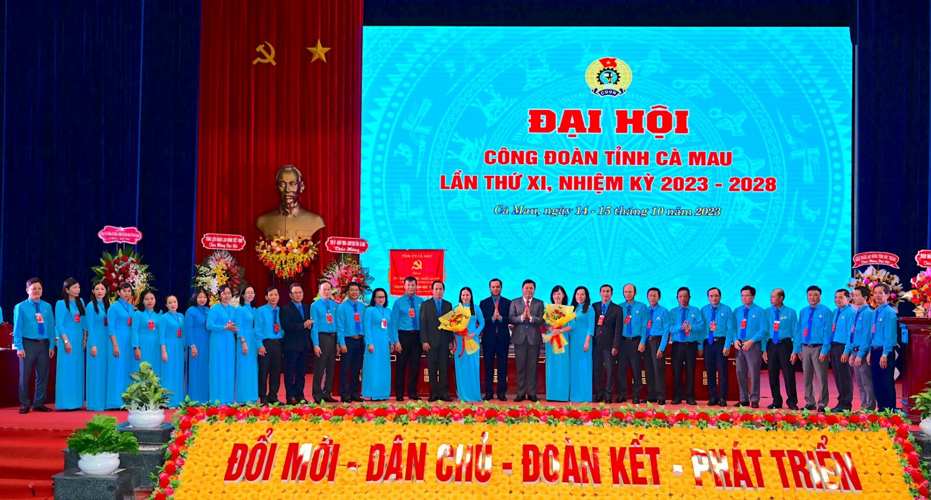 Đồng chí Huỳnh Út Mười tái đắc cử Chủ tịch LĐLĐ tỉnh Cà Mau