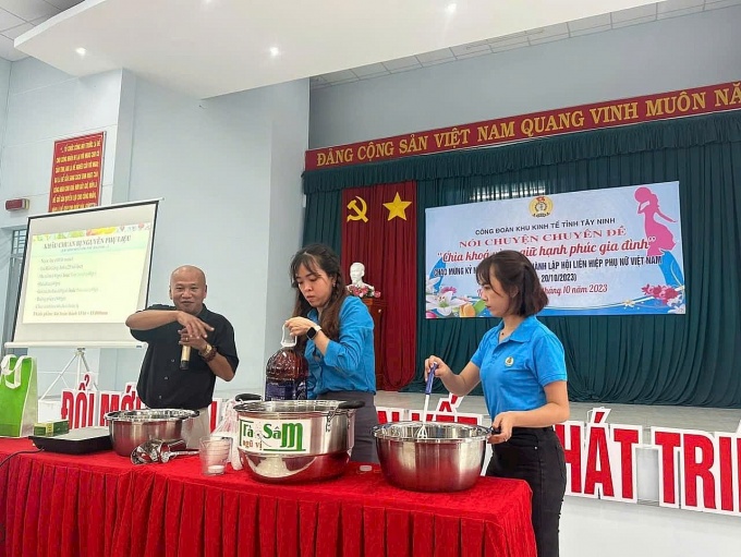 Nhiều hoạt đông thiết thực, ý nghĩa chào mừng Ngày Phụ nữ Việt Nam Nhiều hoạt đông thiết thực, ý nghĩa chào mừng Ngày Phụ nữ Việt Nam