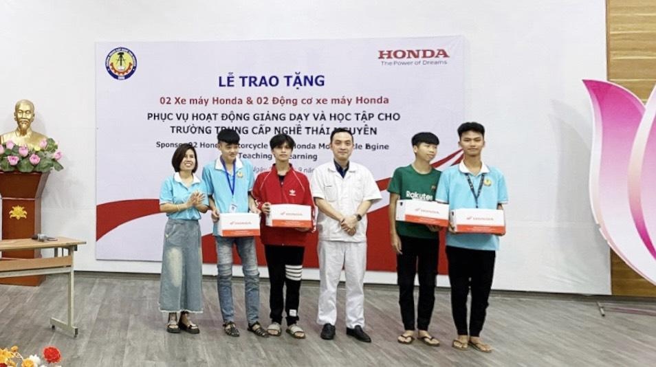 Trường Trung cấp nghề Thái Nguyên tuyển dụng nhân viên Y tế học đường Trường Trung cấp nghề Thái Nguyên tuyển dụng nhân viên Y tế học đường