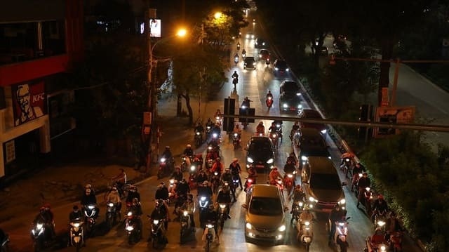 Kinh nghiệm chạy xe máy trời tối để hạn chế tai nạn Kinh nghiệm chạy xe máy trời tối để hạn chế tai nạn