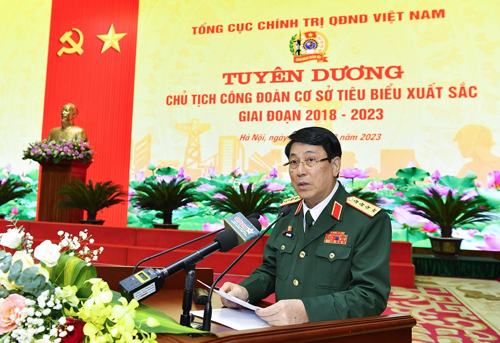 Đại hội Công đoàn Quân đội lần thứ X: Tuyên dương điển hình – Báo công dâng Bác! Đại hội Công đoàn Quân đội lần thứ X: Tuyên dương điển hình – Báo công dâng Bác!