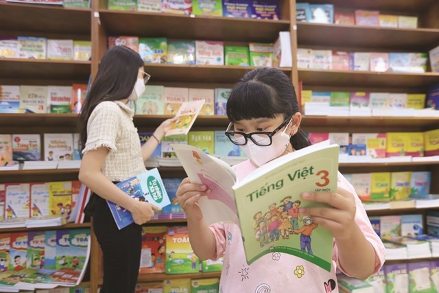 Khi quyền lựa chọn sách giáo khoa trong tay giáo viên Khi quyền lựa chọn sách giáo khoa trong tay giáo viên