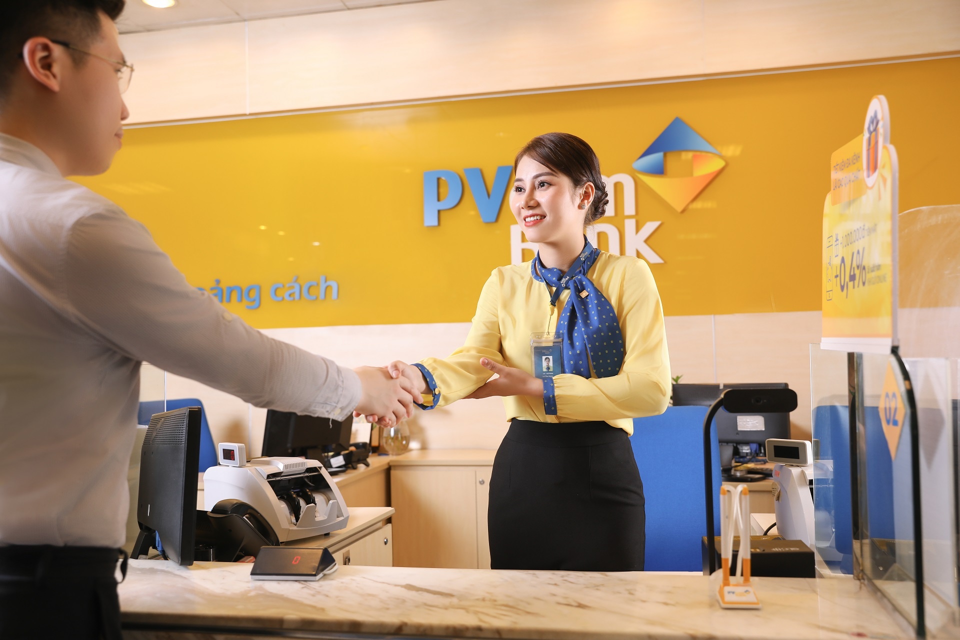 PVcomBank triển khai nhiều ưu đãi chuyển tiền quốc tế cho khách hàng tổ chức