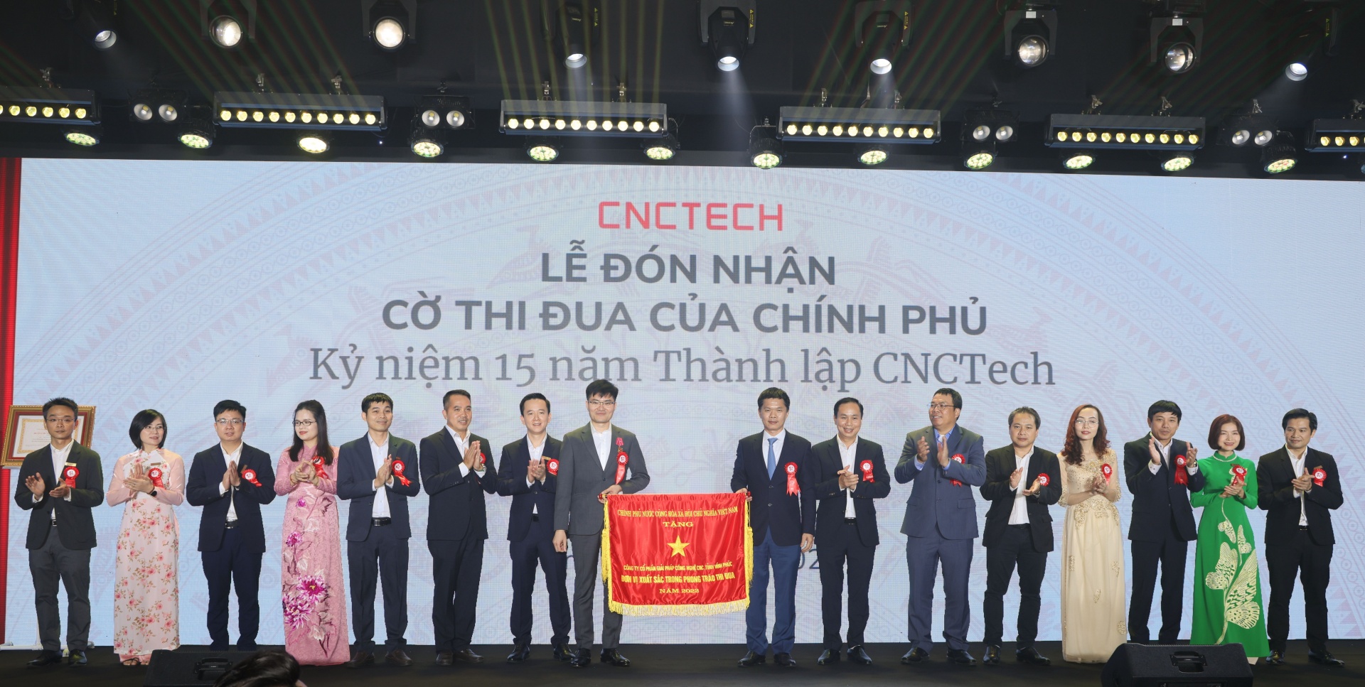 Vĩnh Phúc: CNCTech Group vinh dự đón nhận Cờ thi đua của Thủ tướng Chính phủ