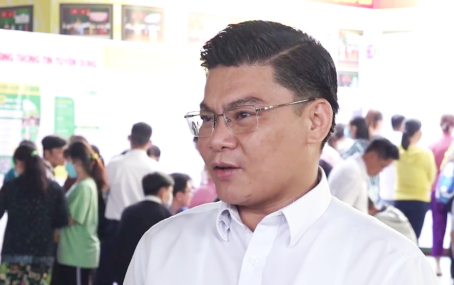 Công nhân làm gì trong một năm chờ rút bảo hiểm xã hội một lần? Công nhân làm gì trong một năm chờ rút bảo hiểm xã hội một lần?