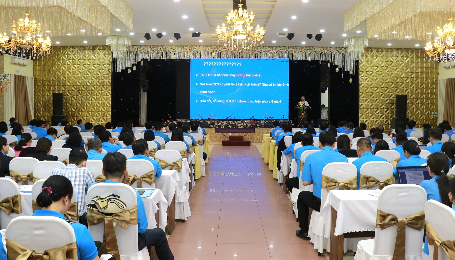 Gần 500 cán bộ công đoàn được bồi dưỡng nghiệp vụ