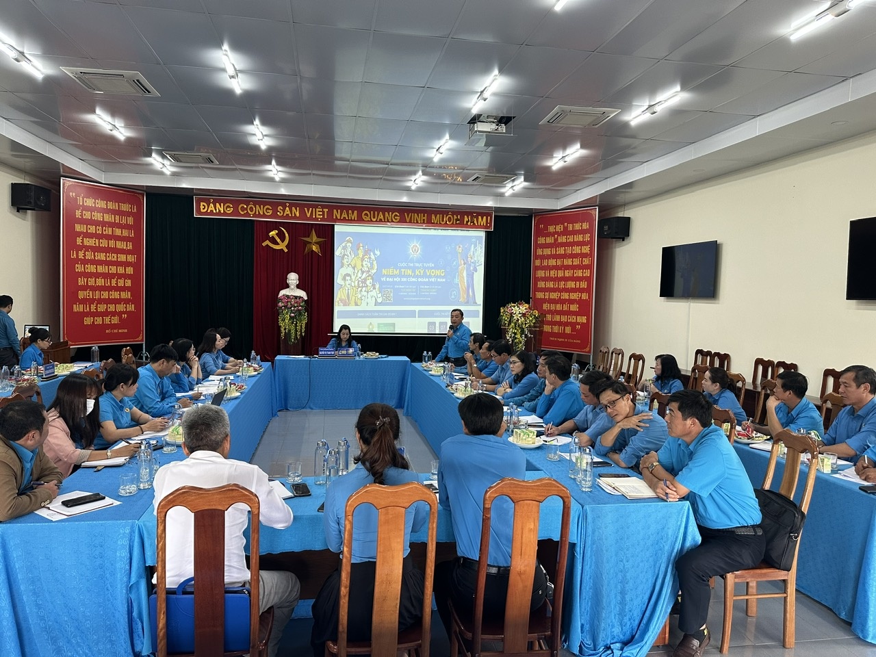 “Gửi niềm tin, trao kỳ vọng”: Gia Lai dẫn đầu 10 LĐLĐ tỉnh Nam Trung bộ và Tây Nguyên “Gửi niềm tin, trao kỳ vọng”: Gia Lai dẫn đầu 10 LĐLĐ tỉnh Nam Trung bộ và Tây Nguyên