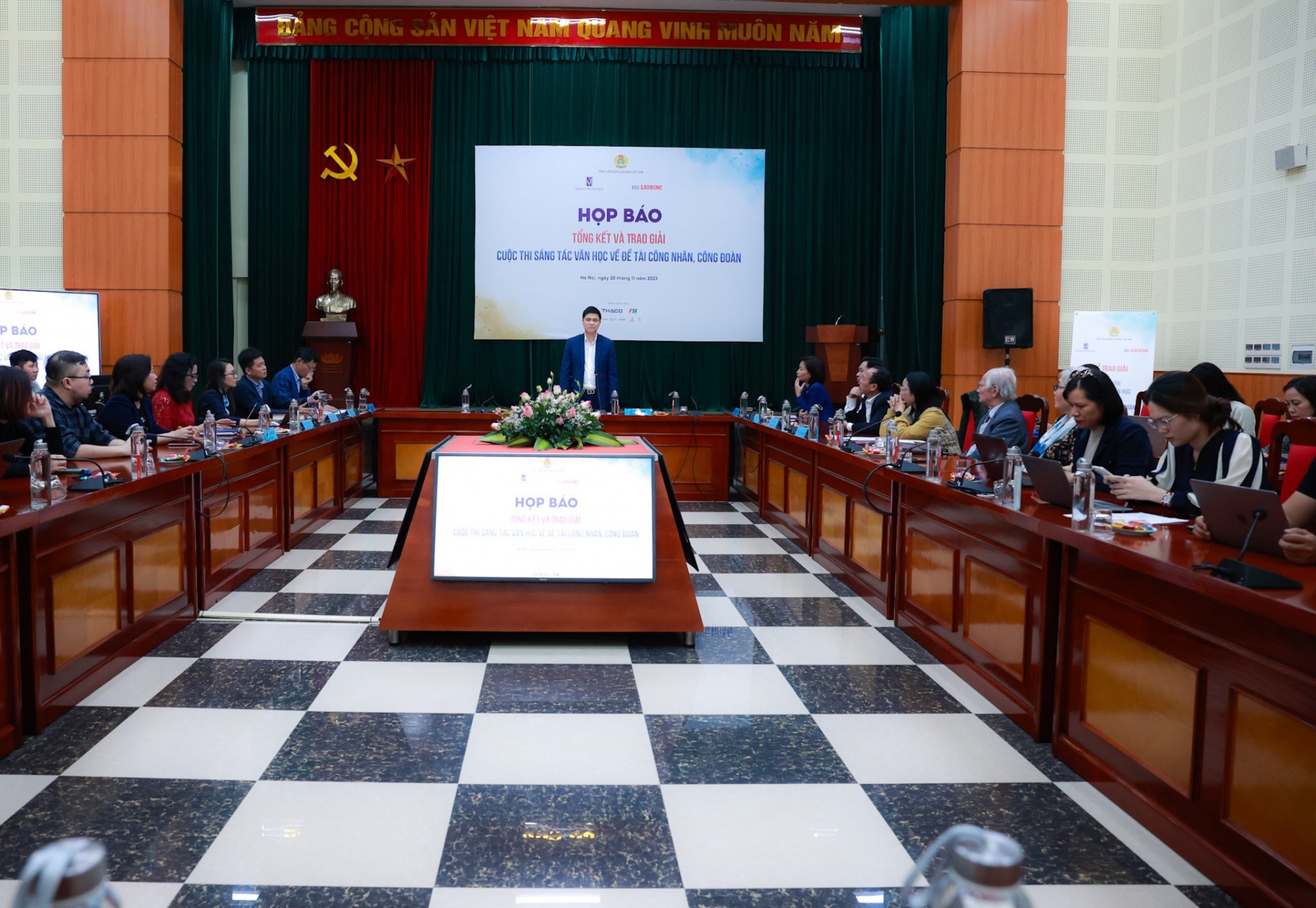Họp báo cuộc thi sáng tác văn học về đề tài công nhân, công đoàn