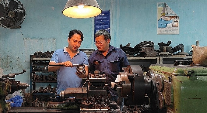 Sáng kiến không phải vì phần thưởng, mà vì trách nhiệm Sáng kiến không phải vì phần thưởng, mà vì trách nhiệm