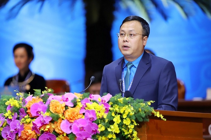 Cán bộ công đoàn tăng đi cơ sở, giảm hội họp
