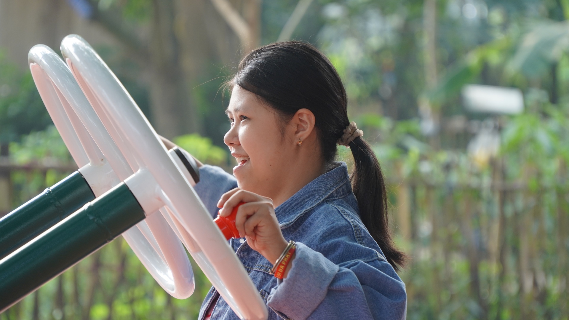 Giúp người khuyết tật hưởng lợi từ các không gian công cộng xanh - sạch - đẹp