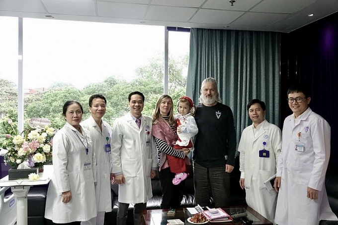Người đưa kỹ thuật mổ nội soi với chỉ một vết mổ dưới 2cm lên ngang tầm thế giới Người đưa kỹ thuật mổ nội soi với chỉ một vết mổ dưới 2cm lên ngang tầm thế giới