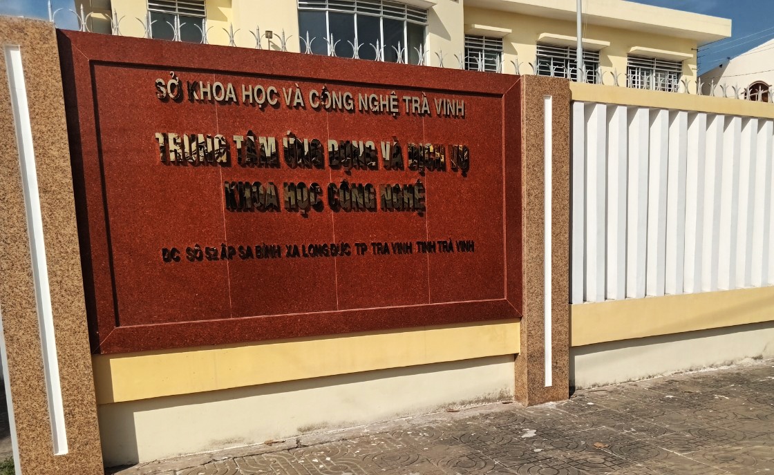 Hàng chục cán bộ, viên chức, lao động ở Trà Vinh bị nợ lương gần 1 năm