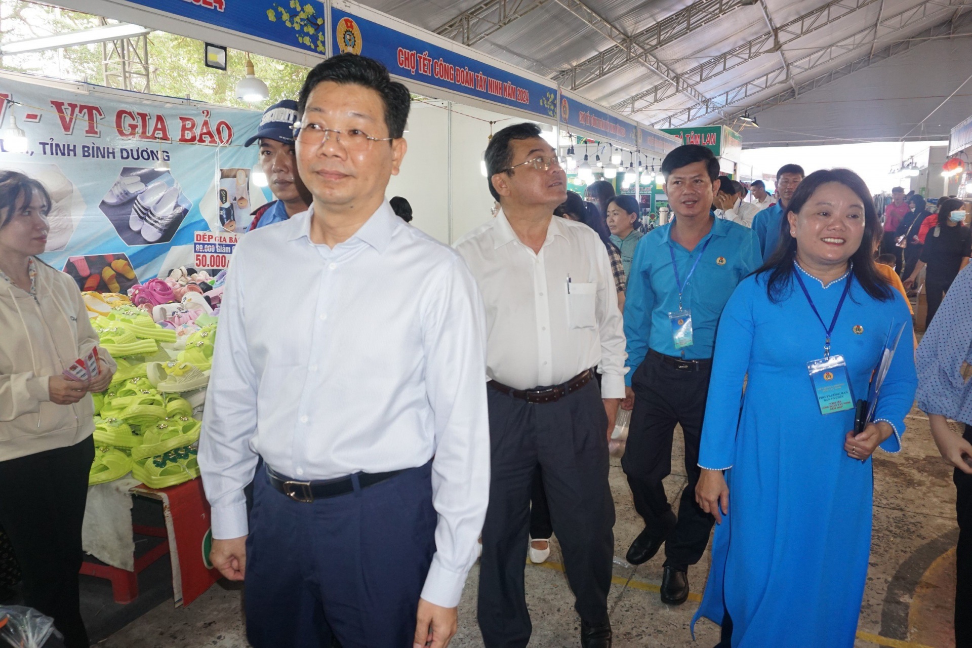 40.000 phiếu mua hàng giảm giá tại Chợ Tết Công đoàn Tây Ninh 40.000 phiếu mua hàng giảm giá tại Chợ Tết Công đoàn Tây Ninh
