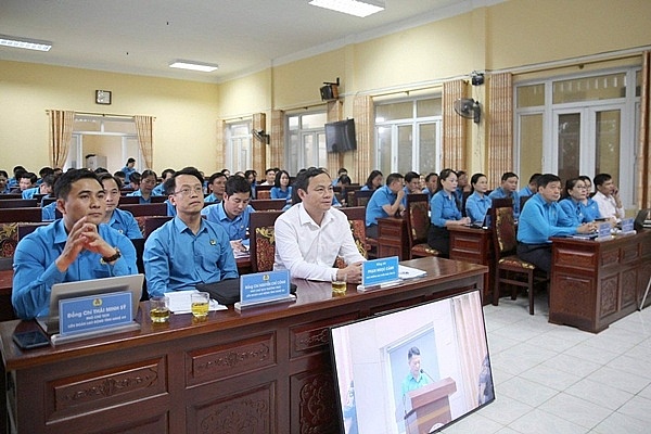 Công đoàn Nghệ An: Tập trung trí tuệ đưa nghị quyết vào cuộc sống Công đoàn Nghệ An: Tập trung trí tuệ đưa nghị quyết vào cuộc sống