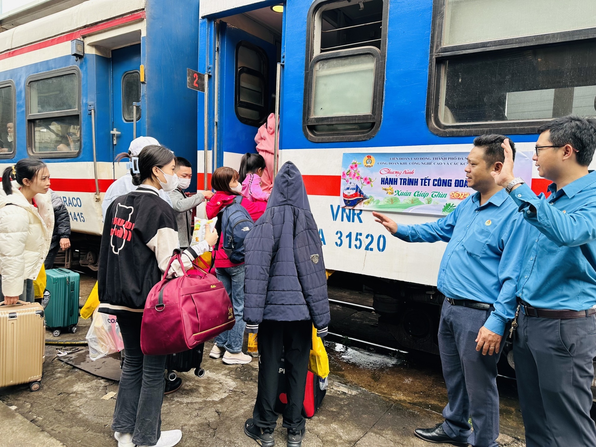 Giọt nước mắt hạnh phúc của người lao động là động lực của chúng tôi