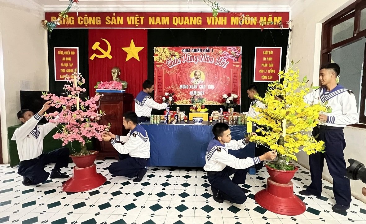 Xuân về nơi huyện đảo tiền tiêu của Tổ quốc Xuân về nơi huyện đảo tiền tiêu của Tổ quốc