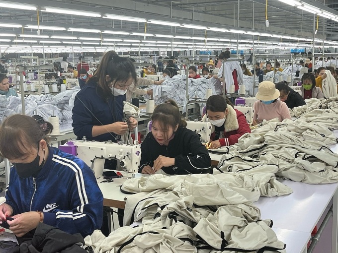 Vụ ngưng việc ở Nghệ An: Công ty công bố quy chế lương mới Vụ ngừng việc ở Nghệ An: Công ty công bố quy chế lương mới