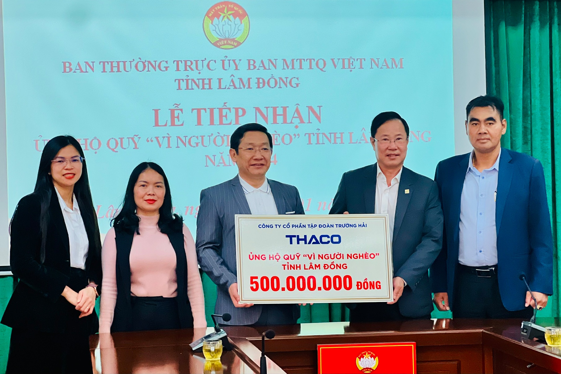 THACO trao gần 25 tỷ đồng cho Quỹ “Vì người nghèo” năm 2024