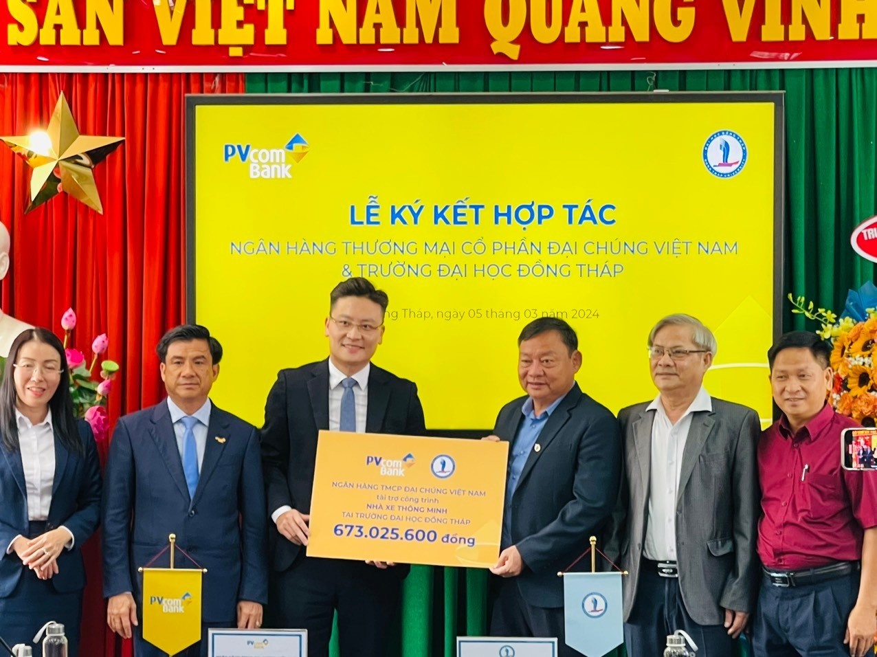 PVcomBank tài trợ gần 700 triệu cho Dự án xây dựng Nhà xe thông minh của trường Đại học Đồng Tháp
