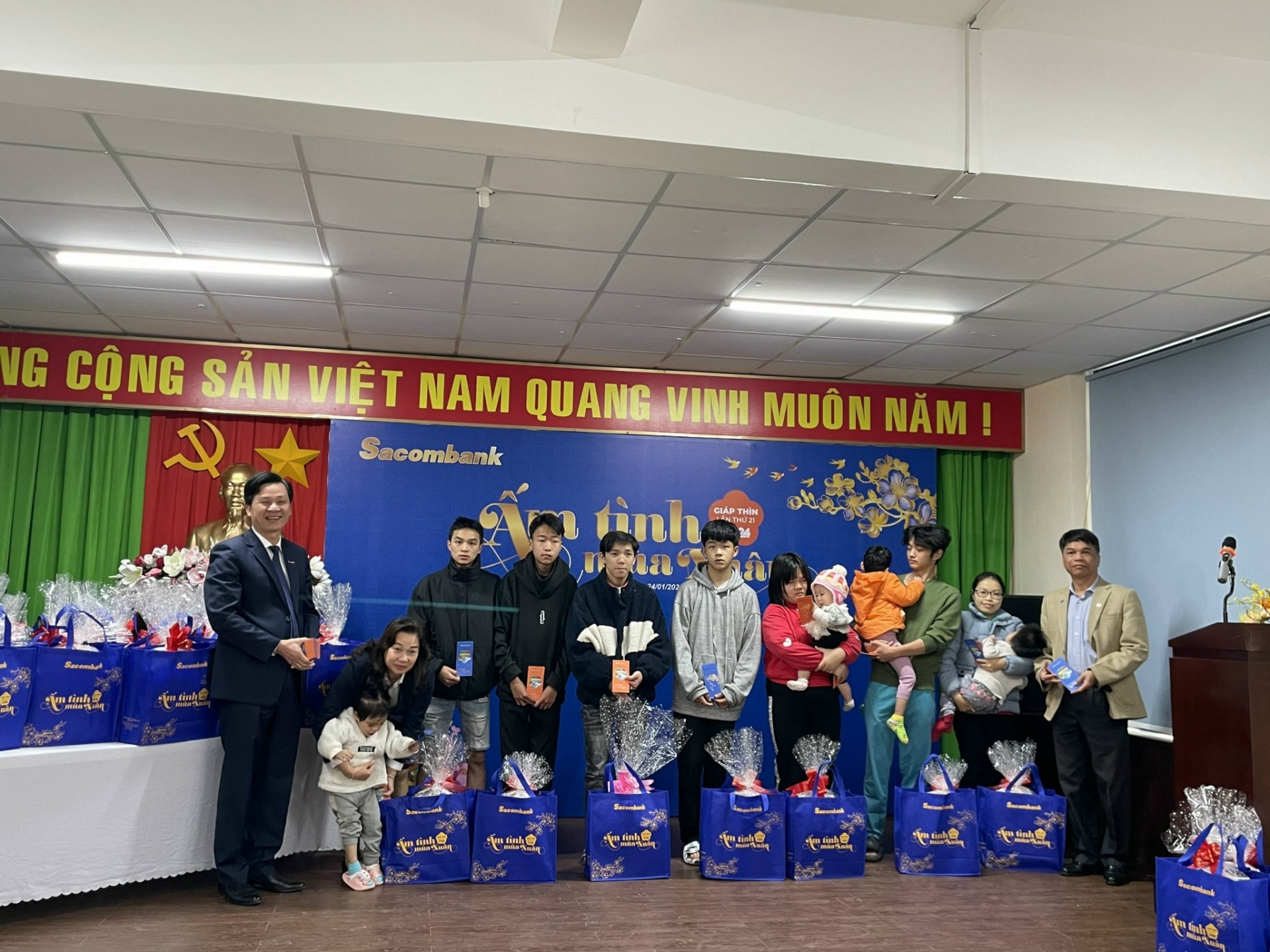 “Bảo mẫu” của những mảnh đời bất hạnh