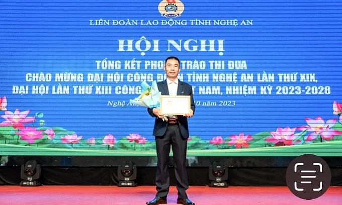 “Không có công đoàn, tôi chưa được đứng vào hàng ngũ của Đảng” “Không có công đoàn, tôi chưa được đứng vào hàng ngũ của Đảng”