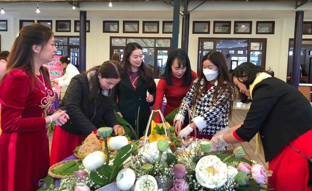 Lâm Đồng: gần 1.300 cơ quan, đơn vị, doanh nghiệp đạt chuẩn văn hóa Lâm Đồng: gần 1.300 cơ quan, đơn vị, doanh nghiệp đạt chuẩn văn hóa