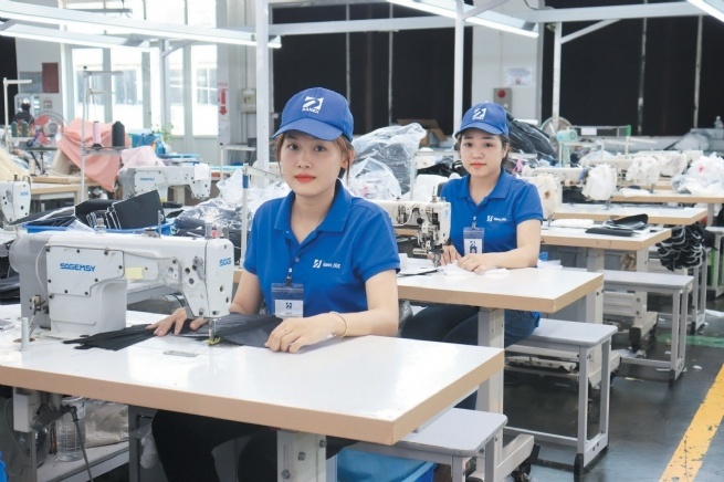 Tiền lương làm thêm giờ của NLĐ vào ngày 30/4 - 1/5 có phải đóng thuế TNCN hay không? Tiền lương làm thêm giờ của NLĐ vào ngày 30/4 - 1/5 có phải đóng thuế TNCN hay không?