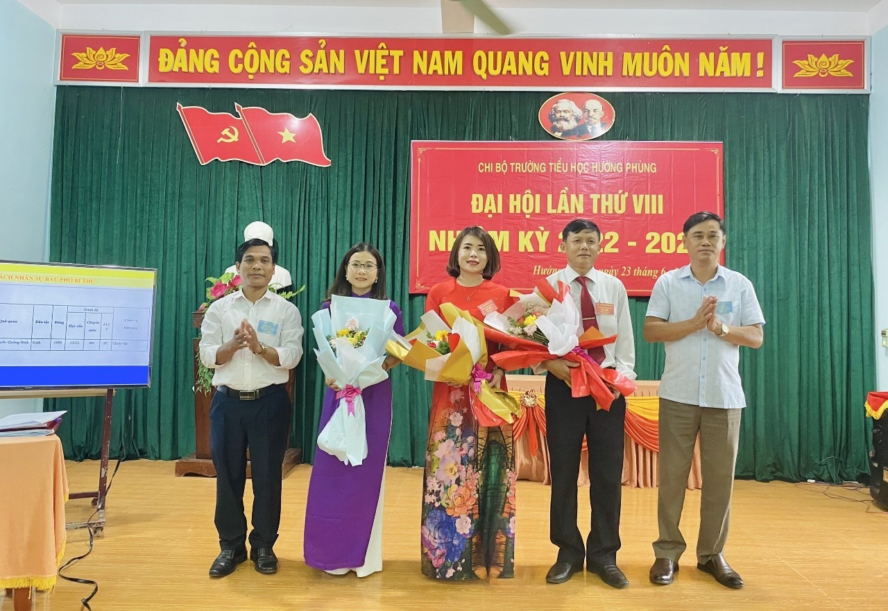 Bông hoa sống với nghề bằng trái tim nhiệt huyết và yêu thương