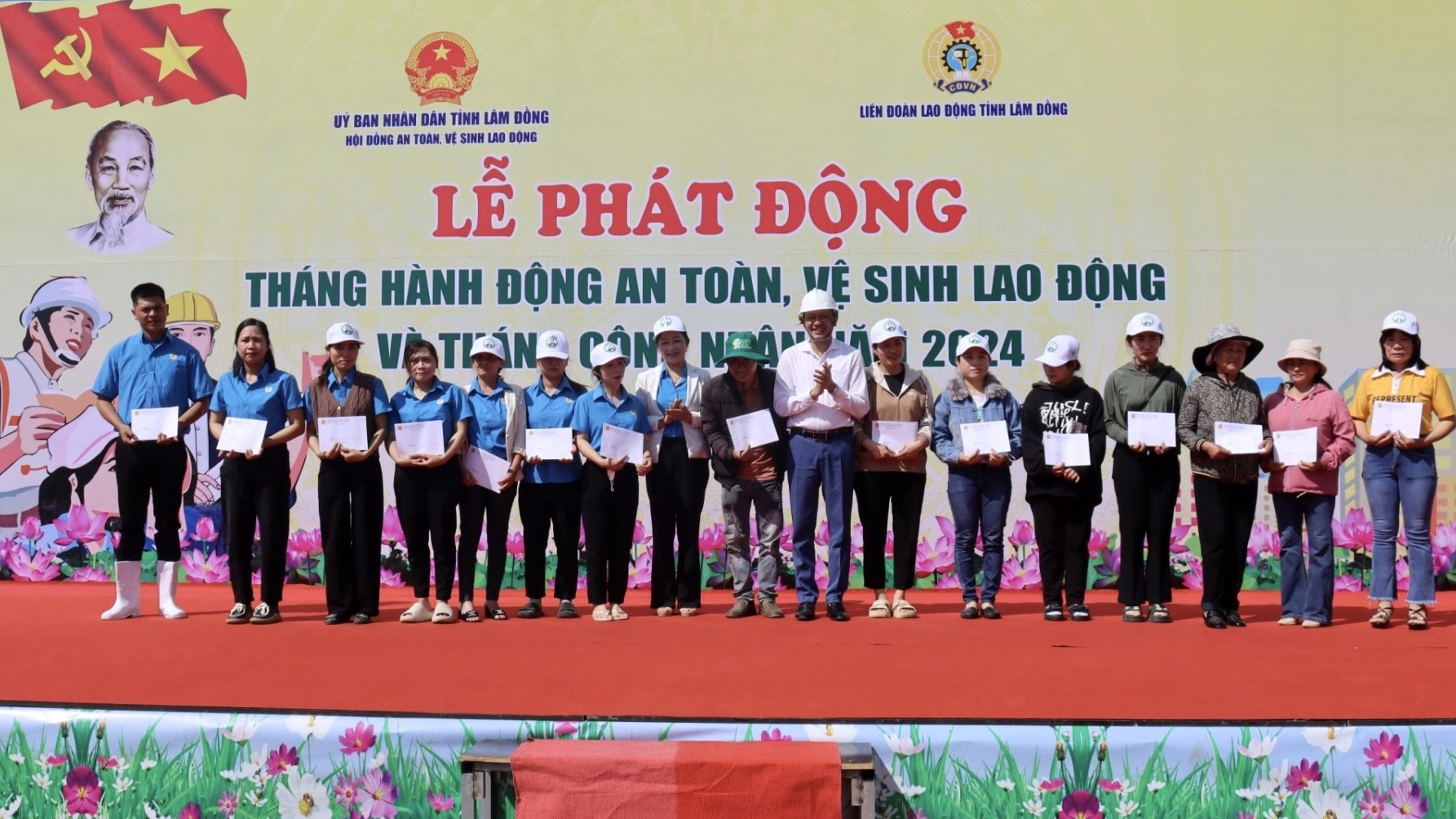 Lâm Đồng đánh giá Phong trào Công nhân làm theo lời Bác Lâm Đồng đánh giá Phong trào Công nhân làm theo lời Bác