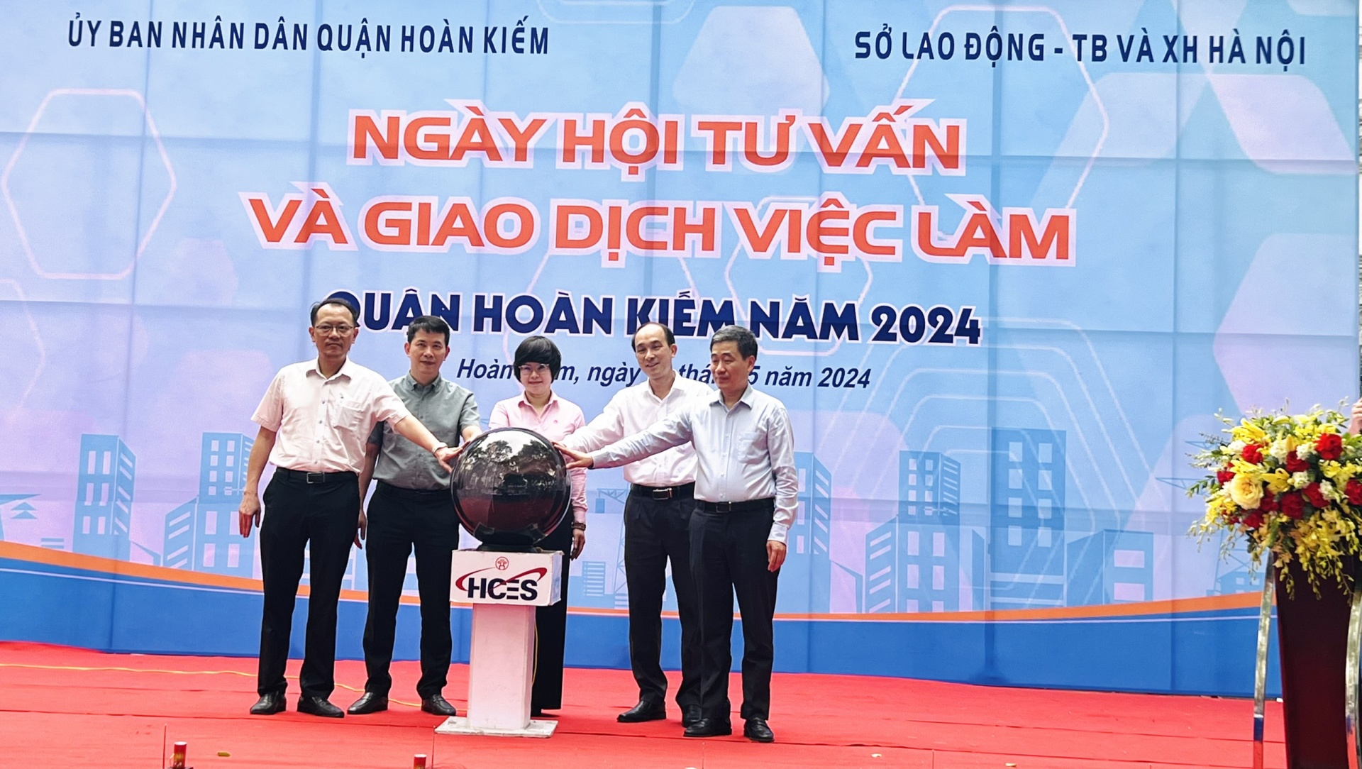 Cơ hội việc làm rộng mở tại quận trung tâm Hà Nội