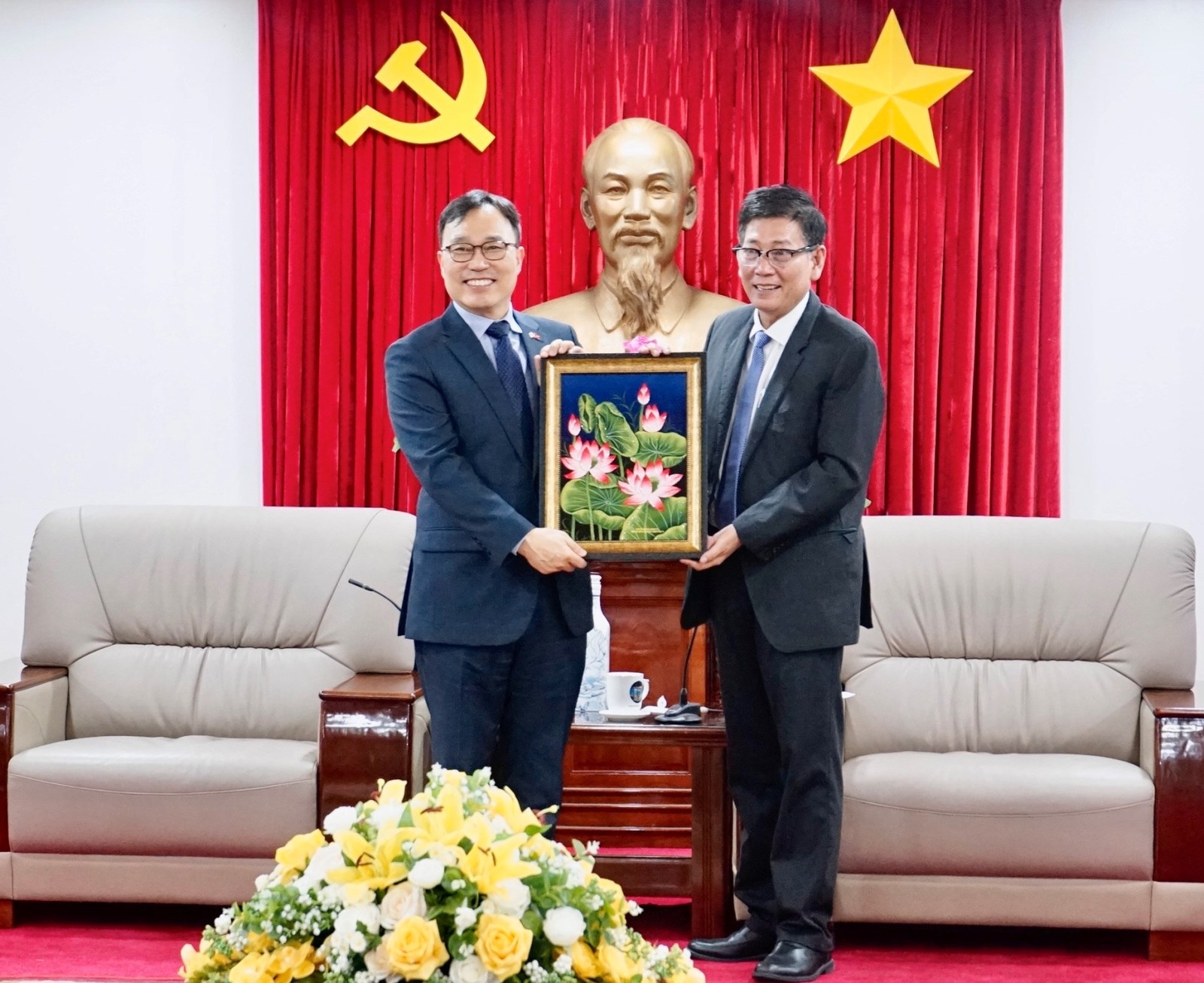 Bình Dương: Bình Dương: