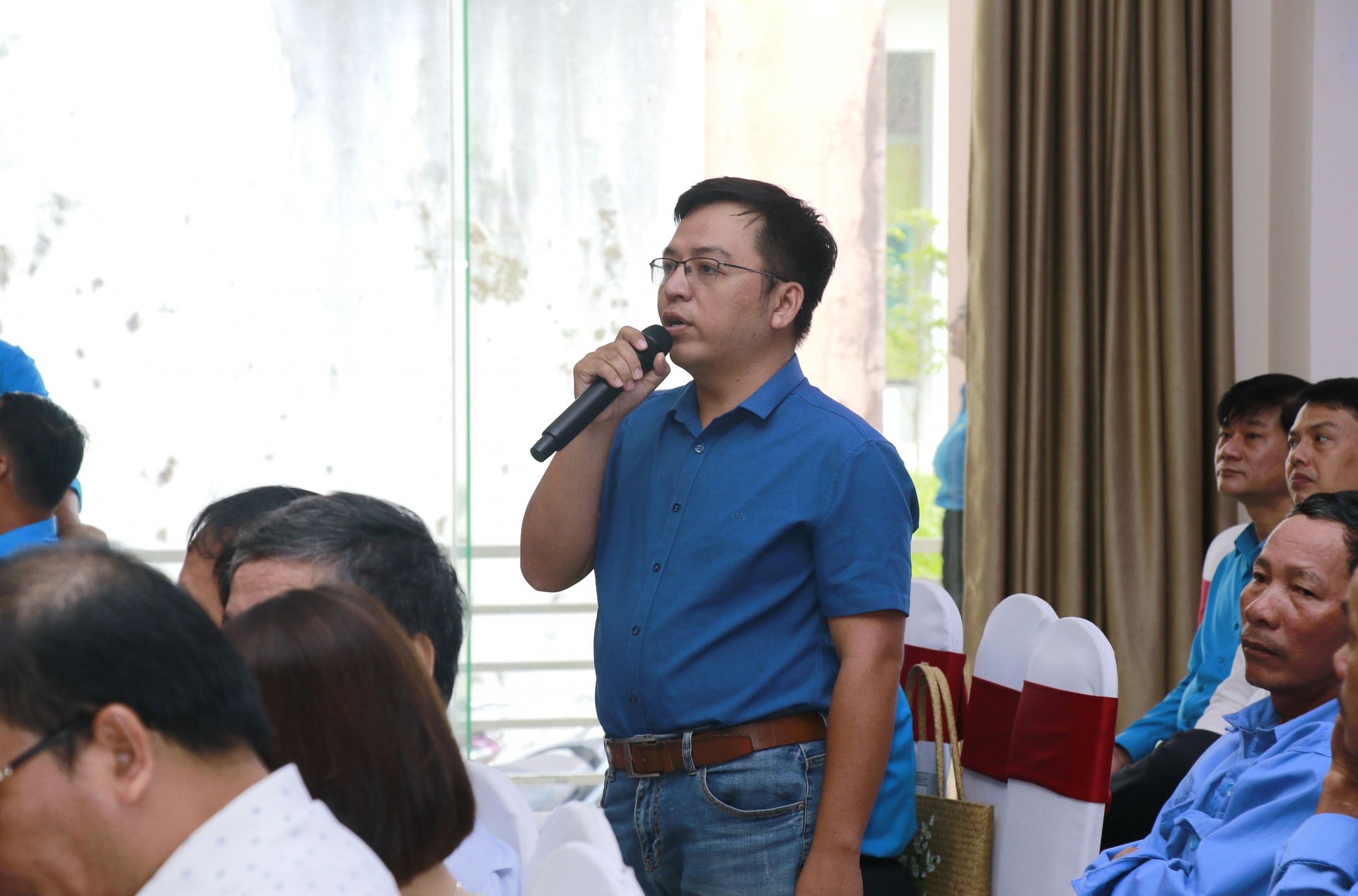 Lãnh đạo tỉnh Thừa Thiên Huế đối thoại trực tiếp với đoàn viên, người lao động Lãnh đạo tỉnh Thừa Thiên Huế đối thoại trực tiếp với đoàn viên, người lao động
