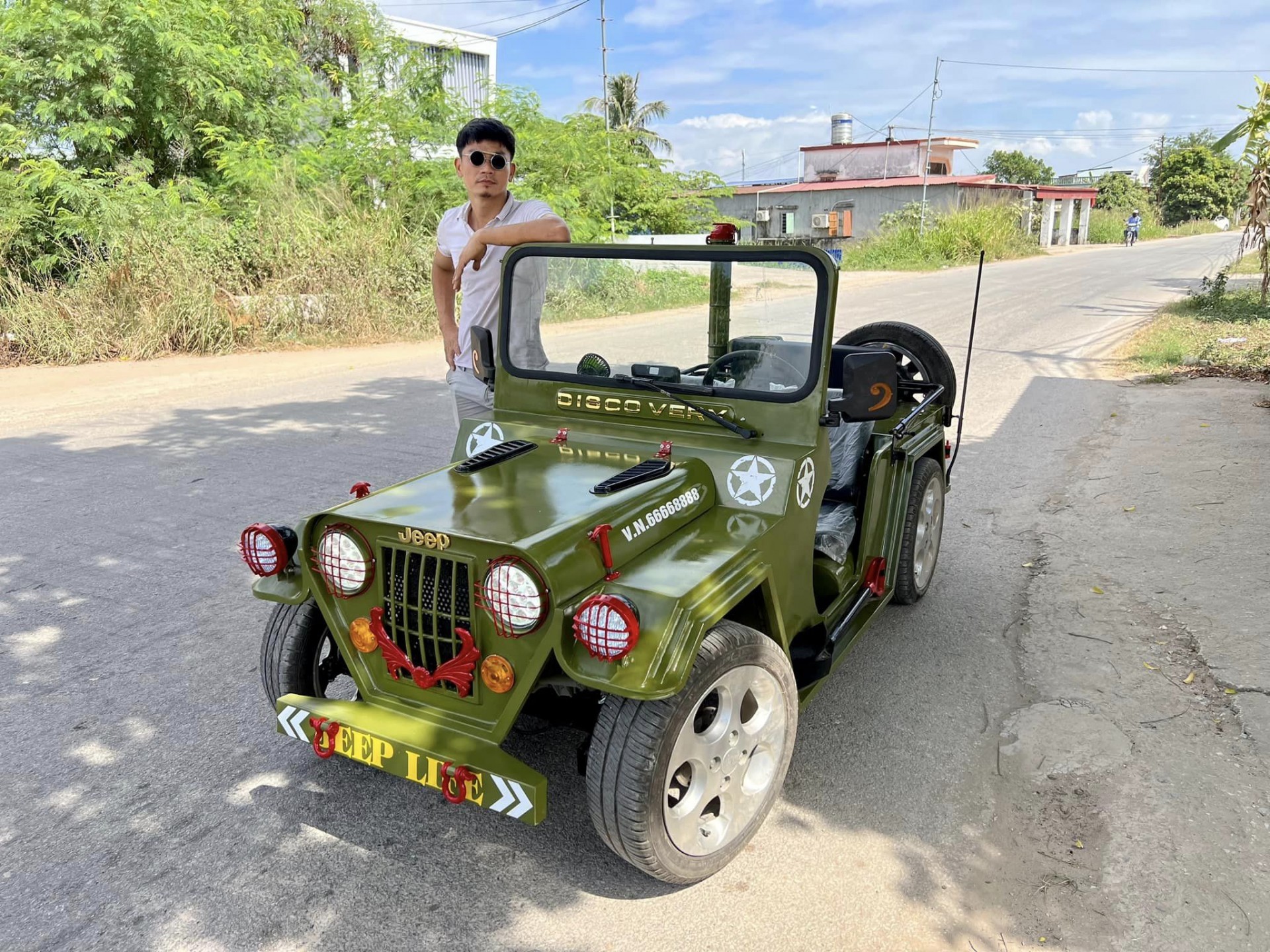 Thợ cơ khí Hải Phòng tự sản xuất hàng loạt ô tô điện, giá chỉ vài chục triệu đồng