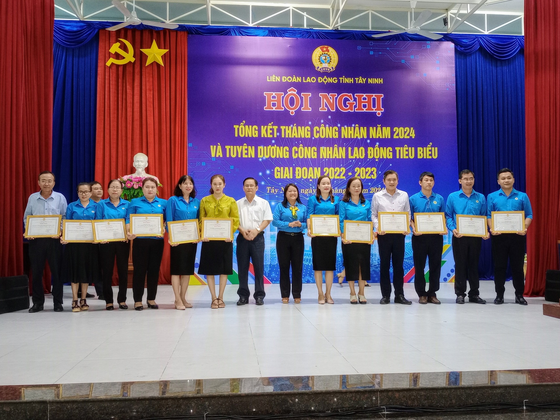 Công đoàn Tây Ninh: Tổng kết Tháng Công nhân 2024 và tuyên dương công nhân lao động
