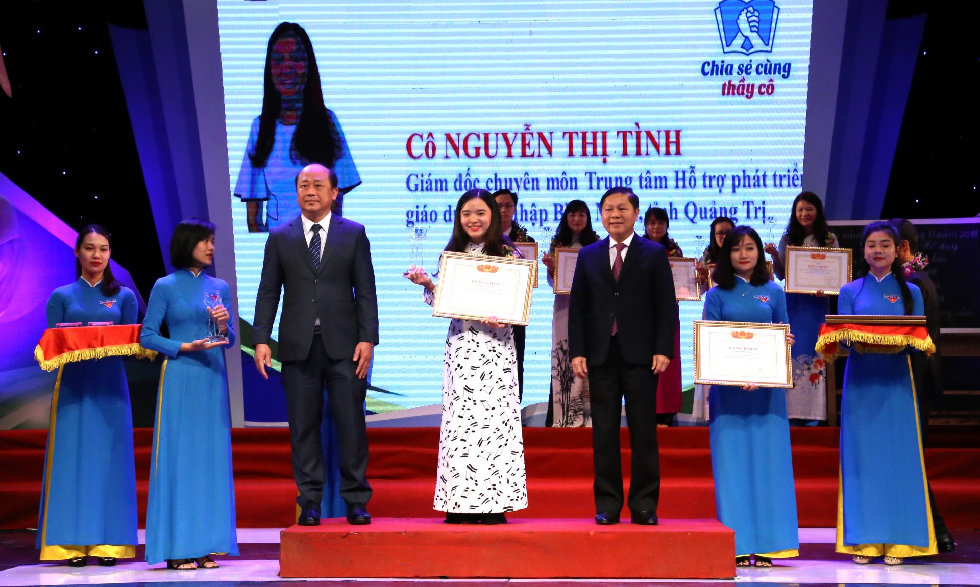 Người mang lớp học 