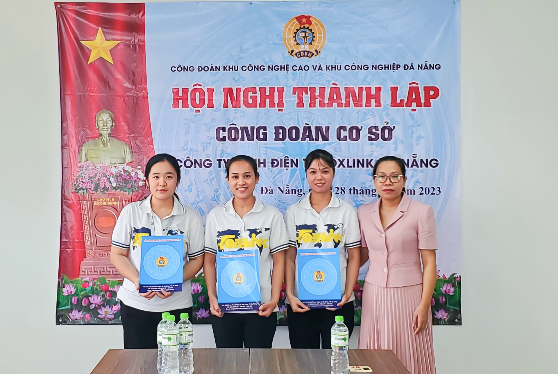 Bài cuối: Nữ cán bộ công đoàn tận tâm, mẫn cán