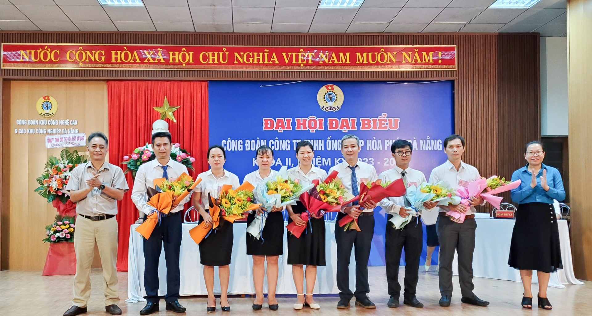 Bài cuối: Nữ cán bộ công đoàn tận tâm, mẫn cán