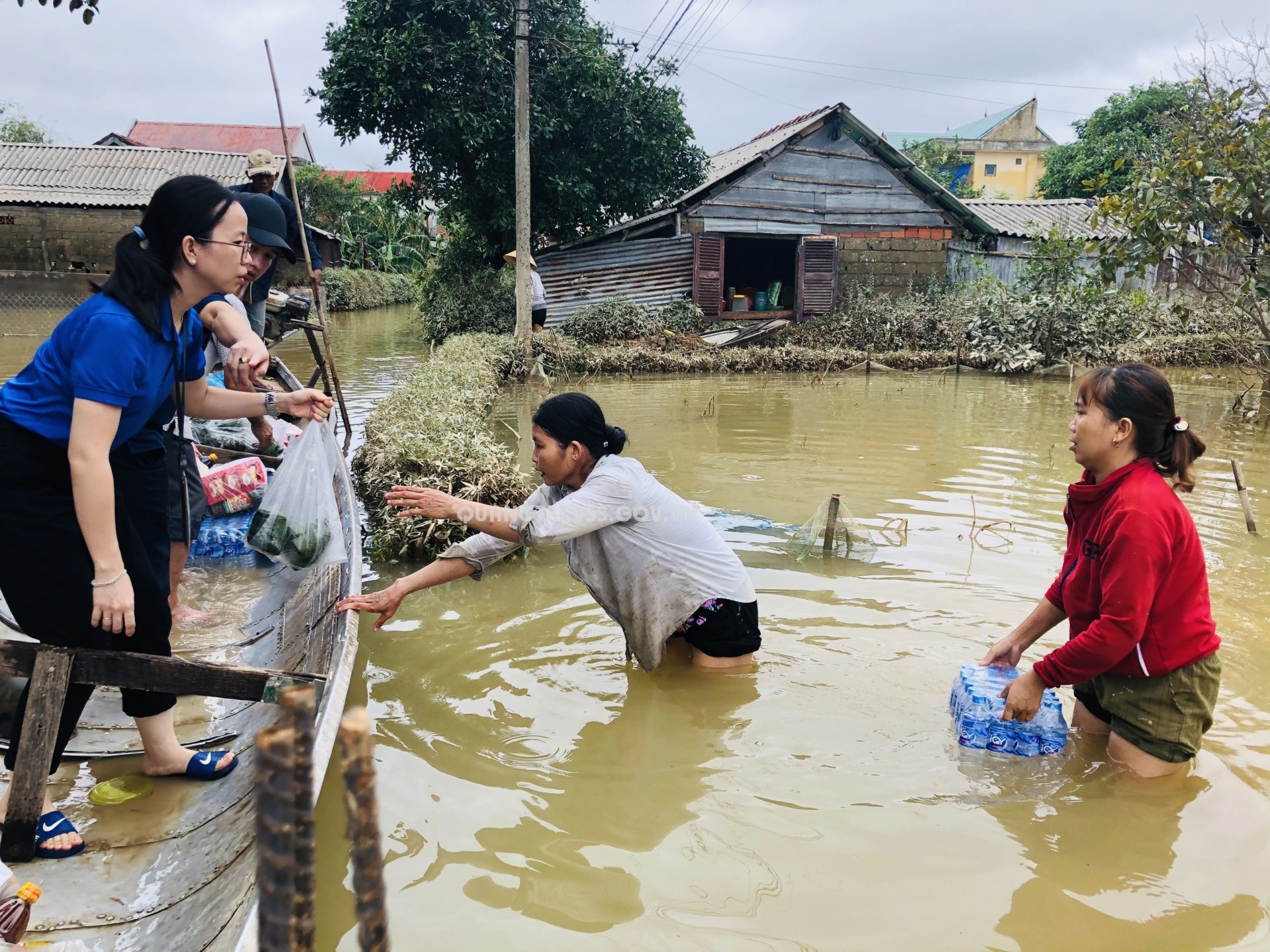 Công đoàn Bảo hiểm xã hội tỉnh Quảng Trị: trao nhân ái, lan tỏa yêu thương Công đoàn Bảo hiểm xã hội tỉnh Quảng Trị: trao nhân ái, lan tỏa yêu thương