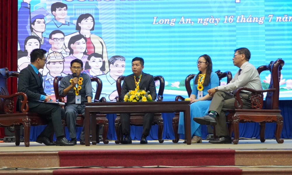 Long An: Tuyên dương 300 công nhân lao động giỏi trong mọi lĩnh vực
