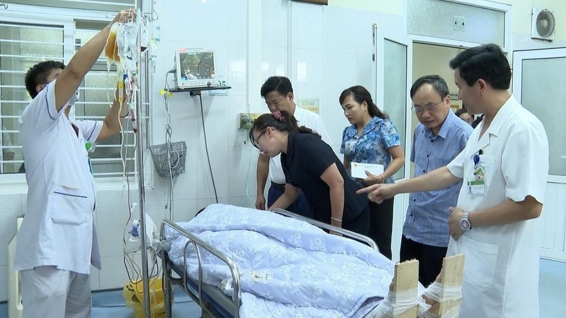 Khởi tố để điều tra; khẩn trương khắc phục hậu quả vụ TNLĐ đặc biệt nghiêm trọng tại Tằng Loỏng Khởi tố để điều tra; khẩn trương khắc phục hậu quả vụ TNLĐ đặc biệt nghiêm trọng tại Tằng Loỏng