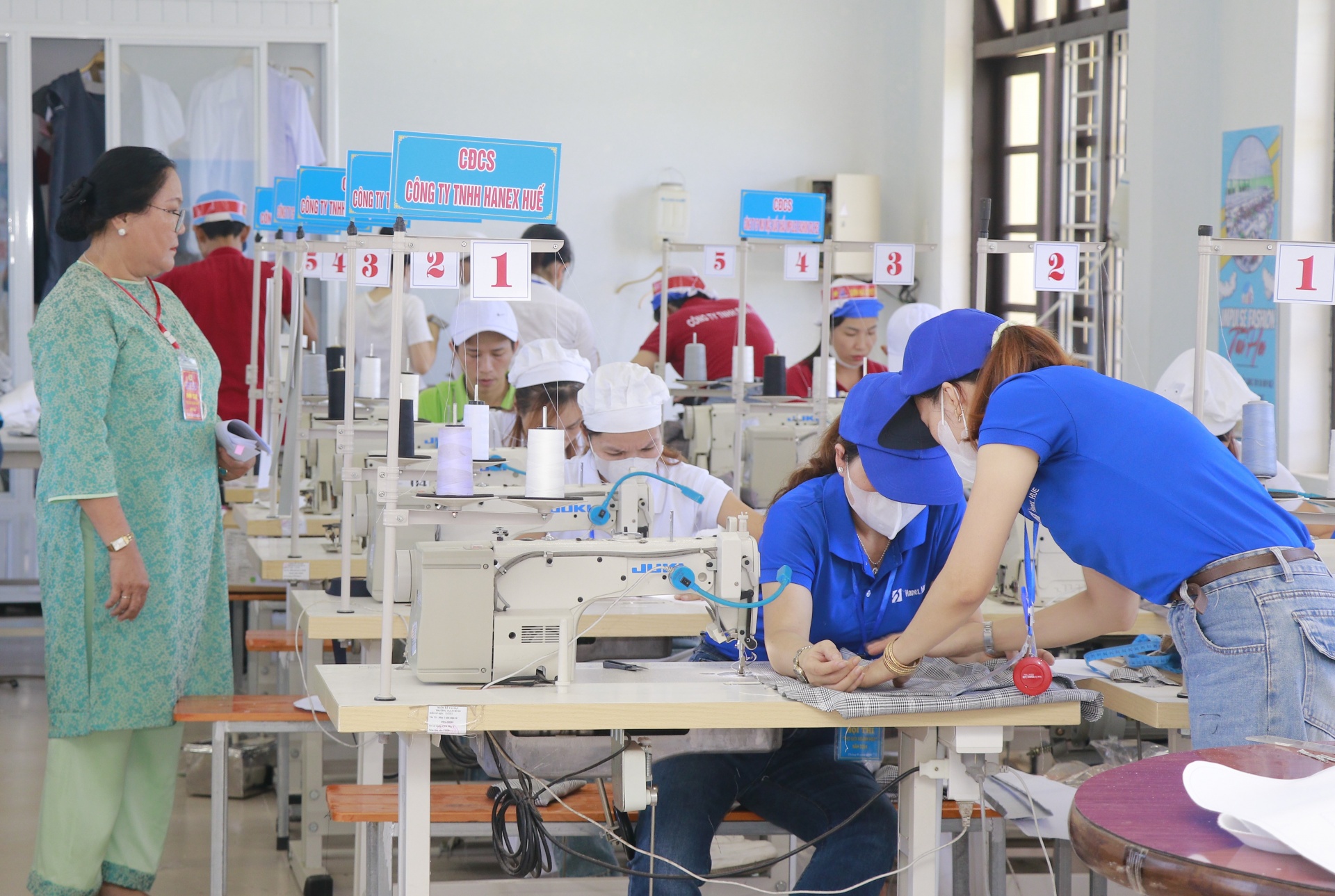 Huế lần đầu tiên tổ chức hội thi “Thợ giỏi ngành May”: Phát huy khả năng sáng tạo người thợ Huế lần đầu tiên tổ chức hội thi “Thợ giỏi ngành May”: Phát huy khả năng sáng tạo người thợ