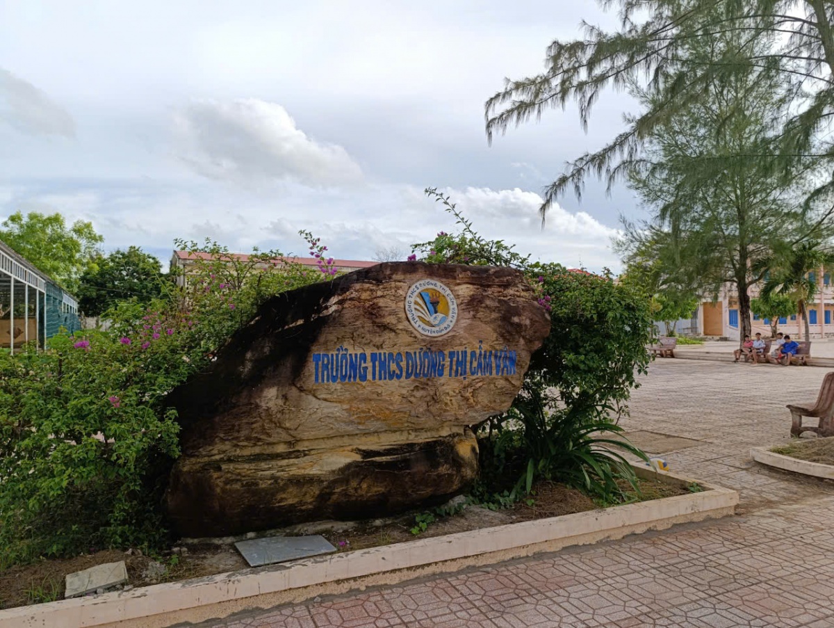 Công đoàn Trường THCS Dương Thị Cẩm Vân thắp sáng niềm đam mê nghề giáo trong tôi