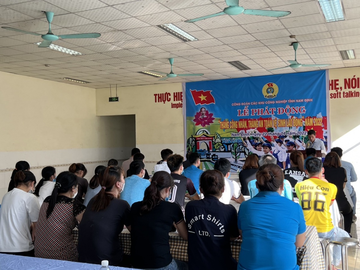 Công ty may ở Nam Định tuyển hàng trăm công nhân, thưởng 1-3 triệu cho người giới thiệu thành công