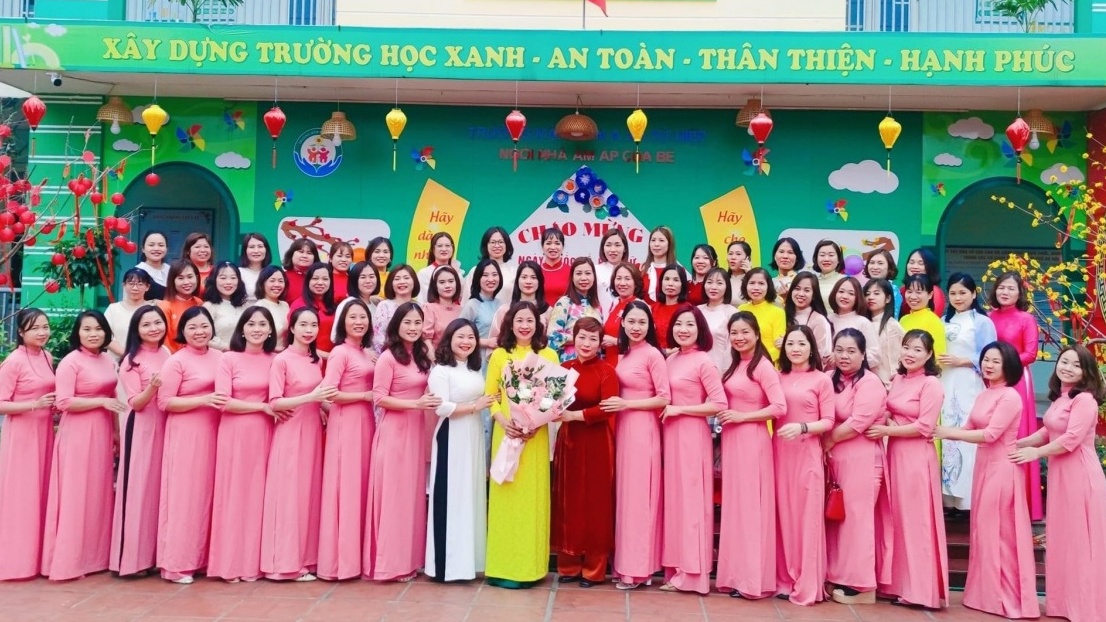 Cô hiệu trưởng thân thiện, gần gũi của trẻ mầm non