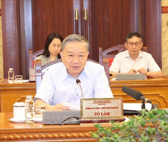 Tổng Bí thư, Chủ tịch nước Tô Lâm thăm hỏi đồng bào, chiến sĩ bị ảnh hưởng của bão số 3 Tổng Bí thư, Chủ tịch nước Tô Lâm thăm hỏi đồng bào, chiến sĩ bị ảnh hưởng của bão số 3