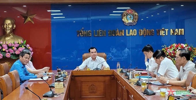 Hỗ trợ đoàn viên, người lao động bị ảnh hưởng bởi cơn bão số 3