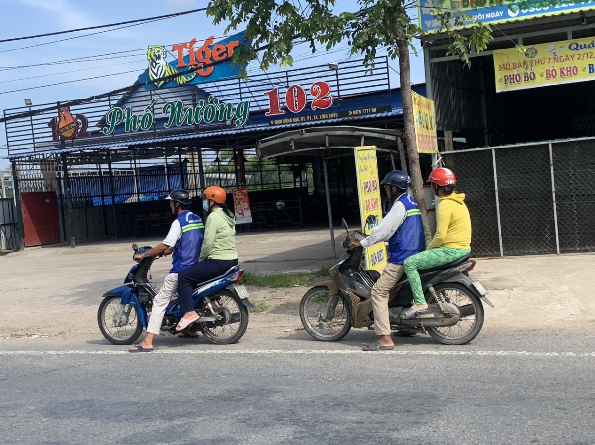 Tài xế xe ôm tham gia phòng chống tội phạm