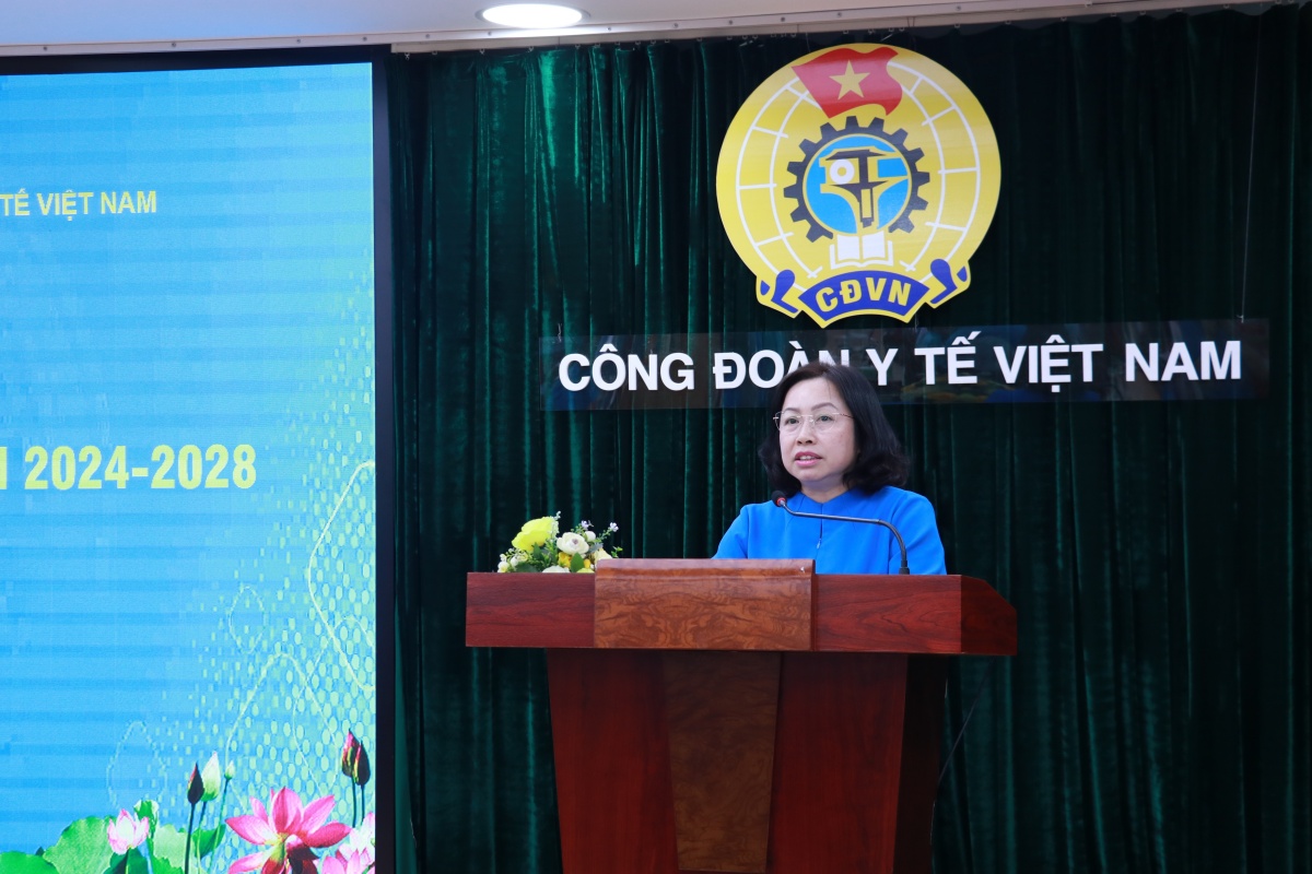 Đồng lòng chăm lo tốt hơn cho người lao động ngành Y tế